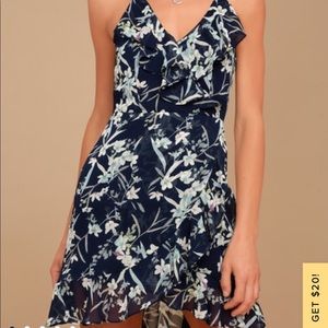 Lulus printed dress worn once, size medium